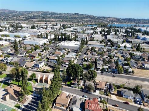 1664  Oak  , Placentia, CA