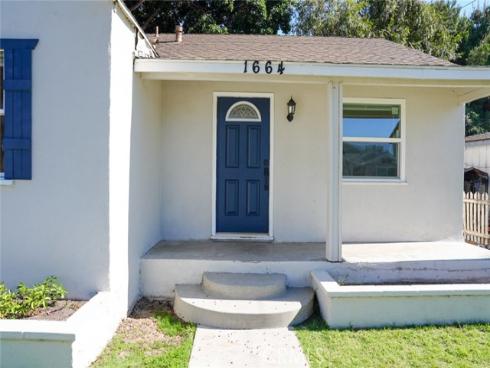 1664  Oak  , Placentia, CA