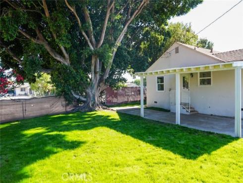 1664  Oak  , Placentia, CA