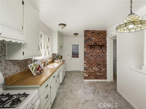 713  Moonbeam  , Placentia, CA