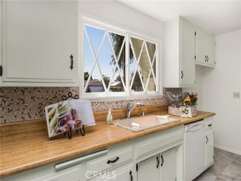 713  Moonbeam  , Placentia, CA