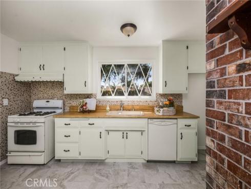 713  Moonbeam  , Placentia, CA