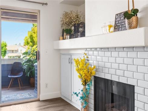 111 S Lakeview G Avenue, Placentia, CA