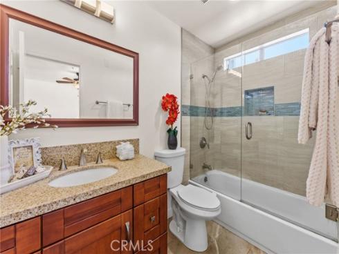 111 S Lakeview G Avenue, Placentia, CA
