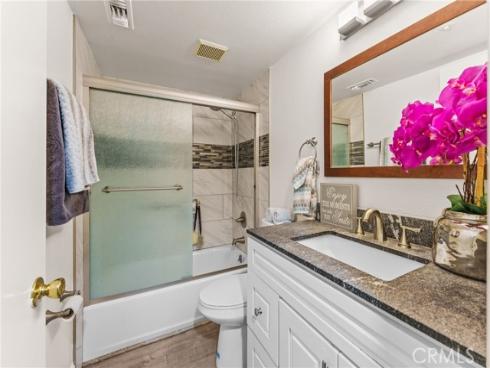 111 S Lakeview G Avenue, Placentia, CA