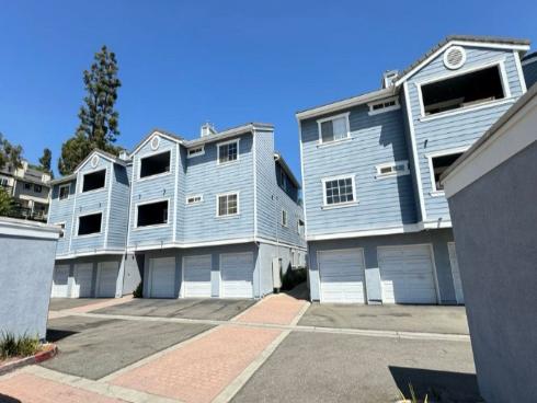 111 S Lakeview G Avenue, Placentia, CA