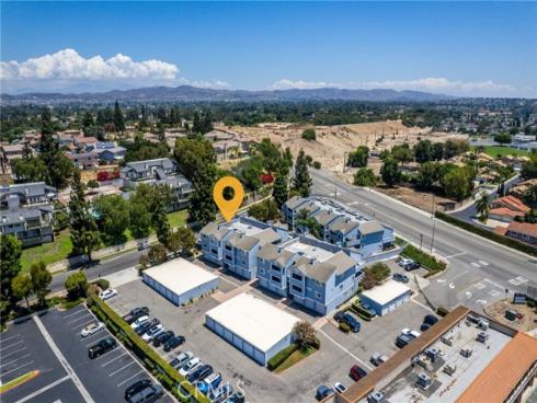 111 S Lakeview G Avenue, Placentia, CA