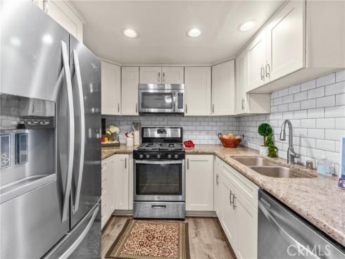 111 S Lakeview G Avenue, Placentia, CA