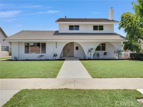 944 East Bastanchury Road , Placentia, CA
