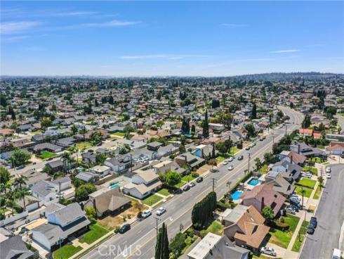 944 East Bastanchury Road , Placentia, CA
