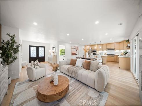 101 W Madison Avenue, Placentia, CA