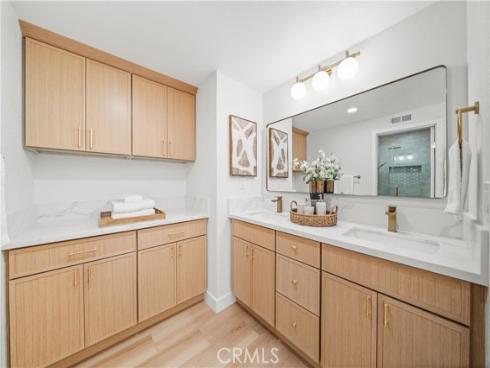 101 W Madison Avenue, Placentia, CA
