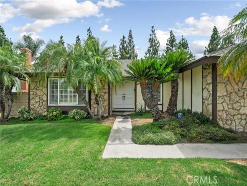 302 Sarah Avenue, Placentia, CA