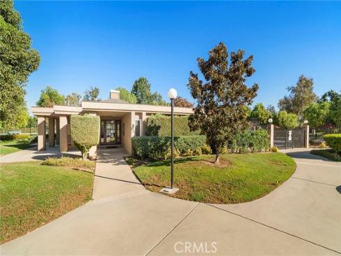 225 Allegheny Circle, Placentia, CA