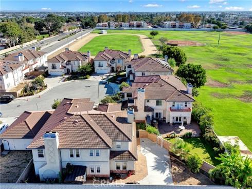 207 Gilbert Way, Placentia, CA