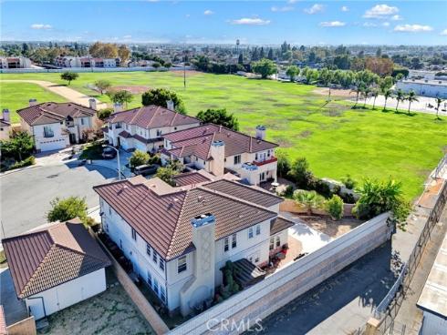207 Gilbert Way, Placentia, CA
