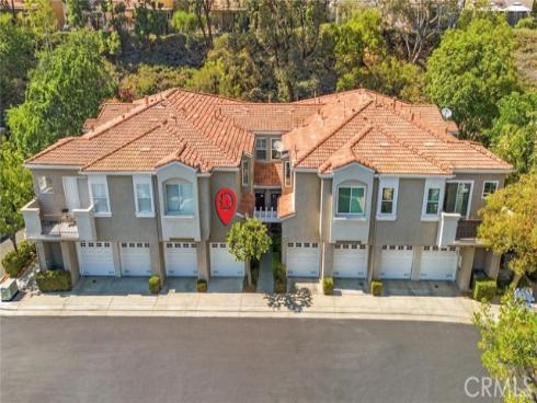 1513 Ismail Place