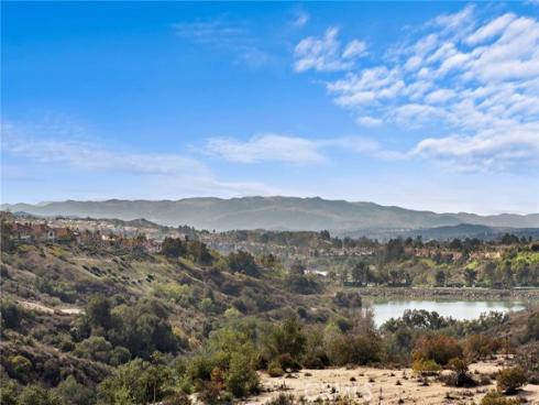 21485 Silvertree Lane, Rancho Santa Margarita, CA