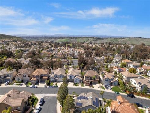 11 Spring View Way , Rancho Santa Margarita, CA