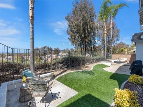 11 Spring View Way , Rancho Santa Margarita, CA