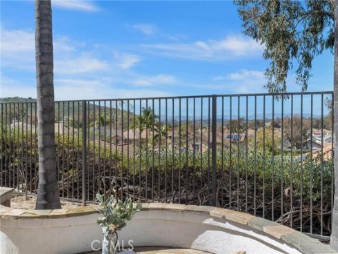 11 Spring View Way , Rancho Santa Margarita, CA