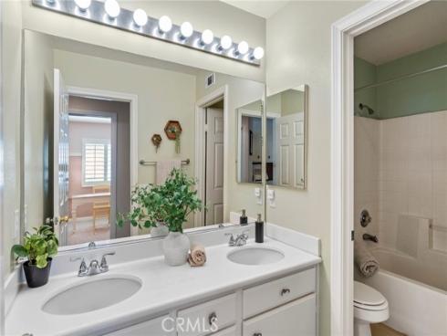 11 Spring View Way , Rancho Santa Margarita, CA