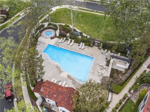 12 Paseo Vecino , Rancho Santa Margarita, CA