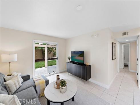 30 Calle Estero , Rancho Santa Margarita, CA