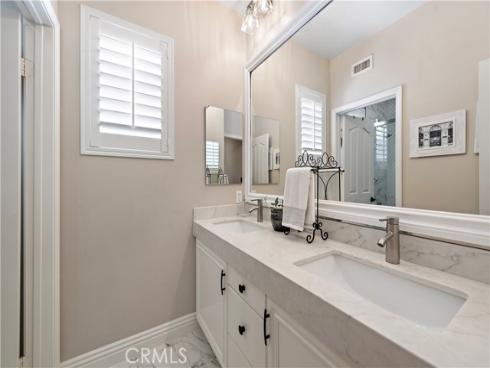 29 Ledgewood Drive, Rancho Santa Margarita, CA