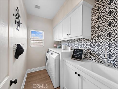 29 Ledgewood Drive, Rancho Santa Margarita, CA