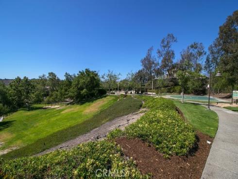 29 Ledgewood Drive, Rancho Santa Margarita, CA