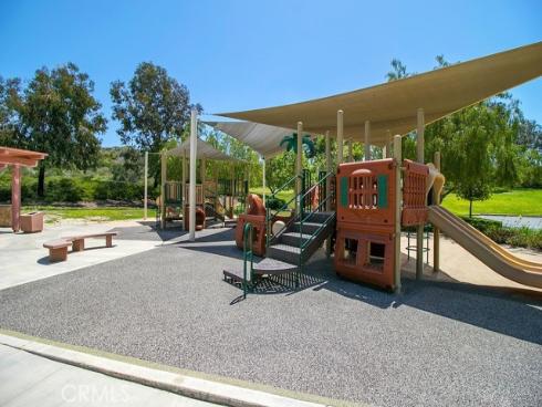 29 Ledgewood Drive, Rancho Santa Margarita, CA