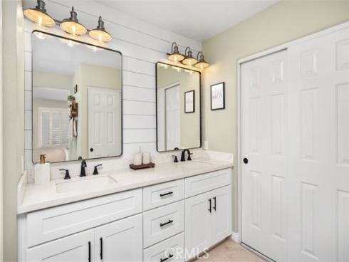 130 Bloomfield Lane, Rancho Santa Margarita, CA