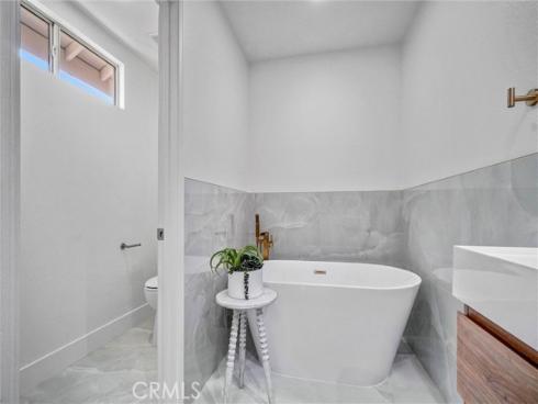 27 Via Floria , Rancho Santa Margarita, CA