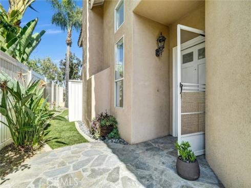 27 Via Floria , Rancho Santa Margarita, CA