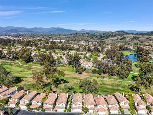 27 Via Floria , Rancho Santa Margarita, CA