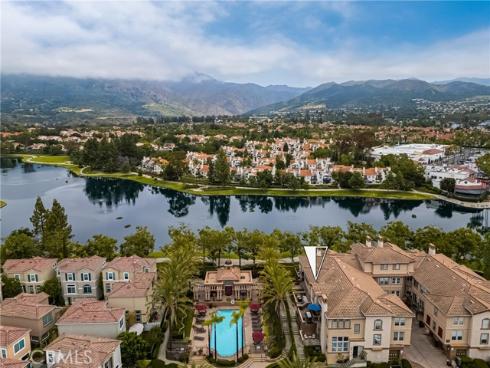 183 Montana Del Lago Drive, Rancho Santa Margarita, CA