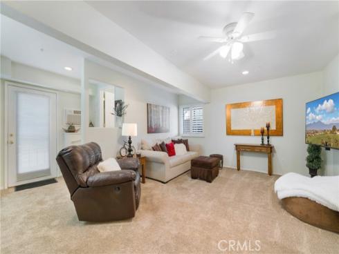 1 Galisteo Drive , Rancho Santa Margarita, CA