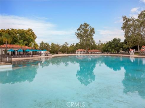 1 Galisteo Drive , Rancho Santa Margarita, CA