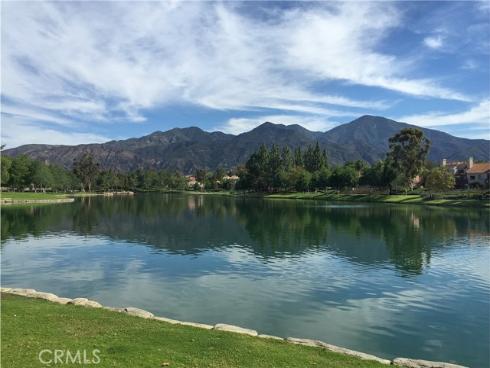 1 Galisteo Drive , Rancho Santa Margarita, CA