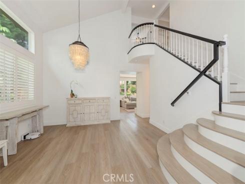 11 Lark Drive, Rancho Santa Margarita, CA