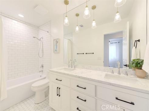 11 Lark Drive, Rancho Santa Margarita, CA