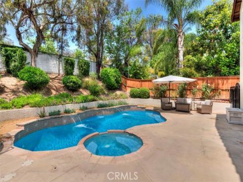 11 Lark Drive, Rancho Santa Margarita, CA