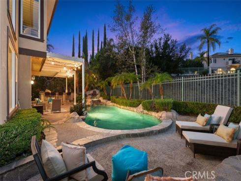 6  Barneburg  , Rancho Santa Margarita, CA