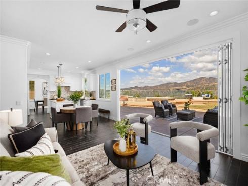 2 Via Bandada , Rancho Santa Margarita, CA