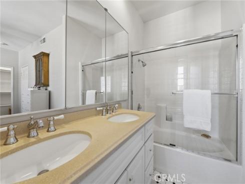 17  Calle De Suenos  , Rancho Santa Margarita, CA