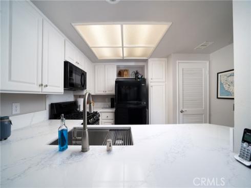 27  Via Lavendera  , Rancho Santa Margarita, CA