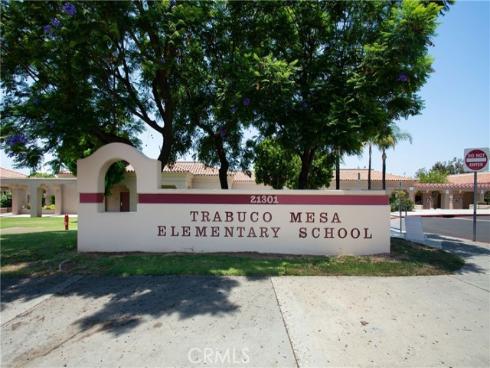 27  Via Lavendera  , Rancho Santa Margarita, CA