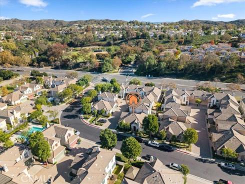 56 Seacountry Lane , Rancho Santa Margarita, CA