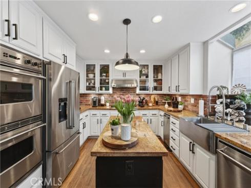 21352  Silvertree Lane  , Rancho Santa Margarita, CA